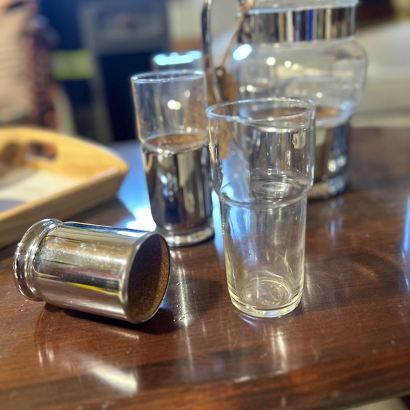 Vintage Mid Century Modern Hellerware Chrome & Cork Insulated Pitcher & Glasses - Picture 2 of 3